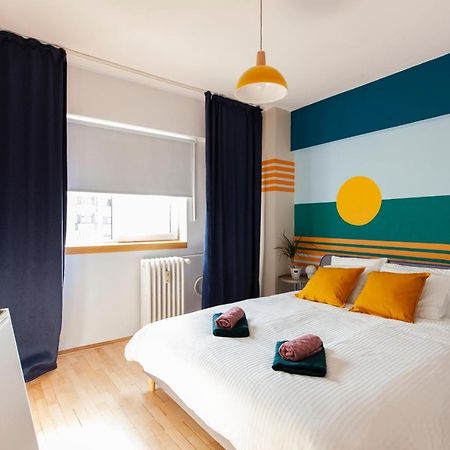13 Septembrie Apt, Near Marriott Bukarest Exteriör bild