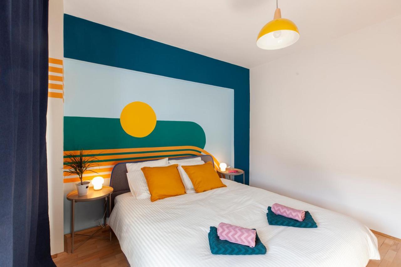 13 Septembrie Apt, Near Marriott Bukarest Exteriör bild